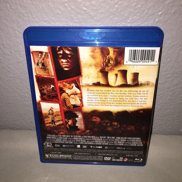 Blu-ray / Dvd Used Nuclear Not Rated George Mackay Emilia Jones Sienna Guillory - Picture 2 of 3